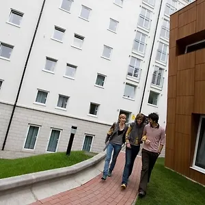 2* Hotel Portsburgh Court